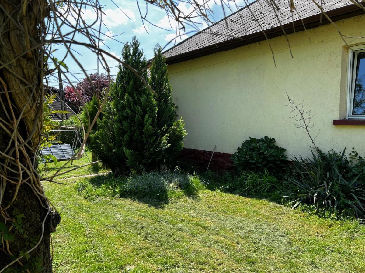 Villa Csodakertes Kishaz Balatonfuzfon Extérieur photo